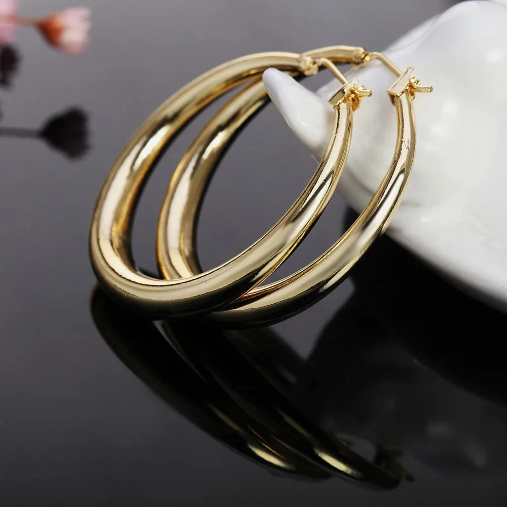 18K Gold round cute Earrings for Woman