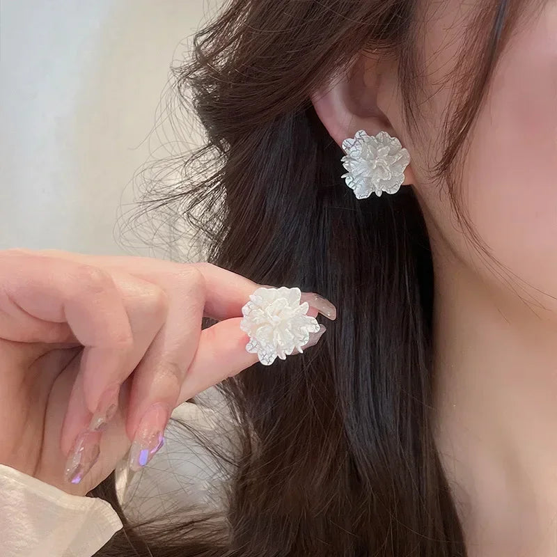 New Big White Flowers Earrings for Women